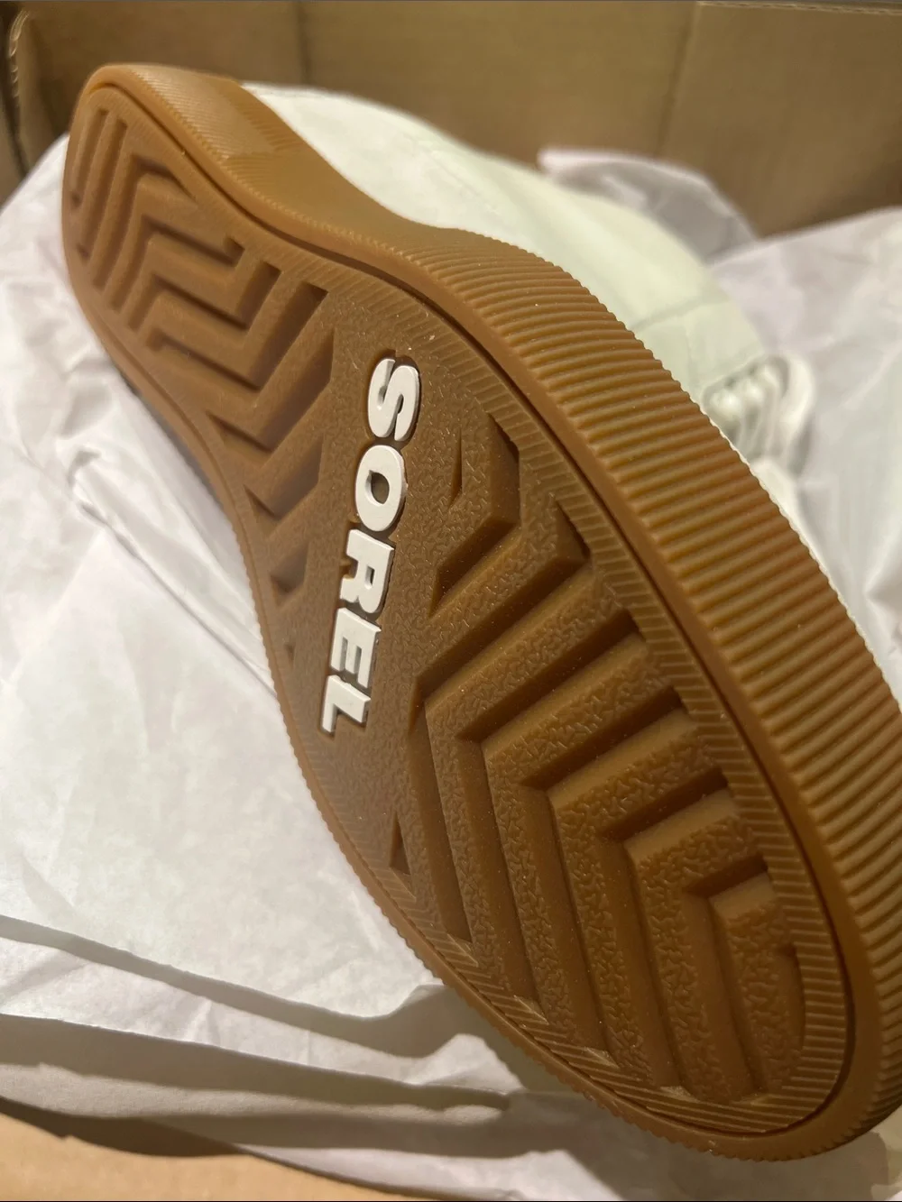 Sorel beautiful sporty
